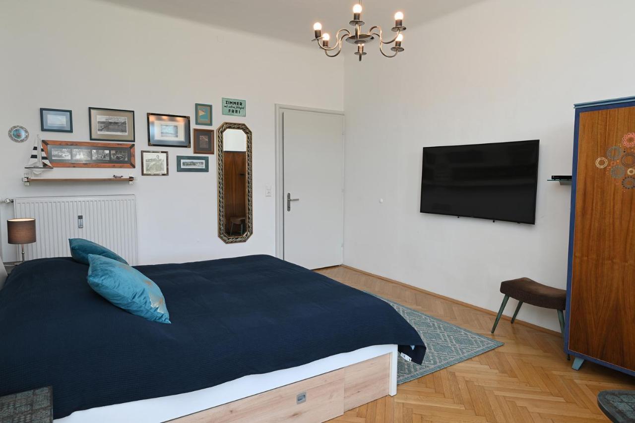Das Karawankenplatz! Haus Der Geschenke-Carinthia Apartamento Velden am Wörthersee Exterior foto